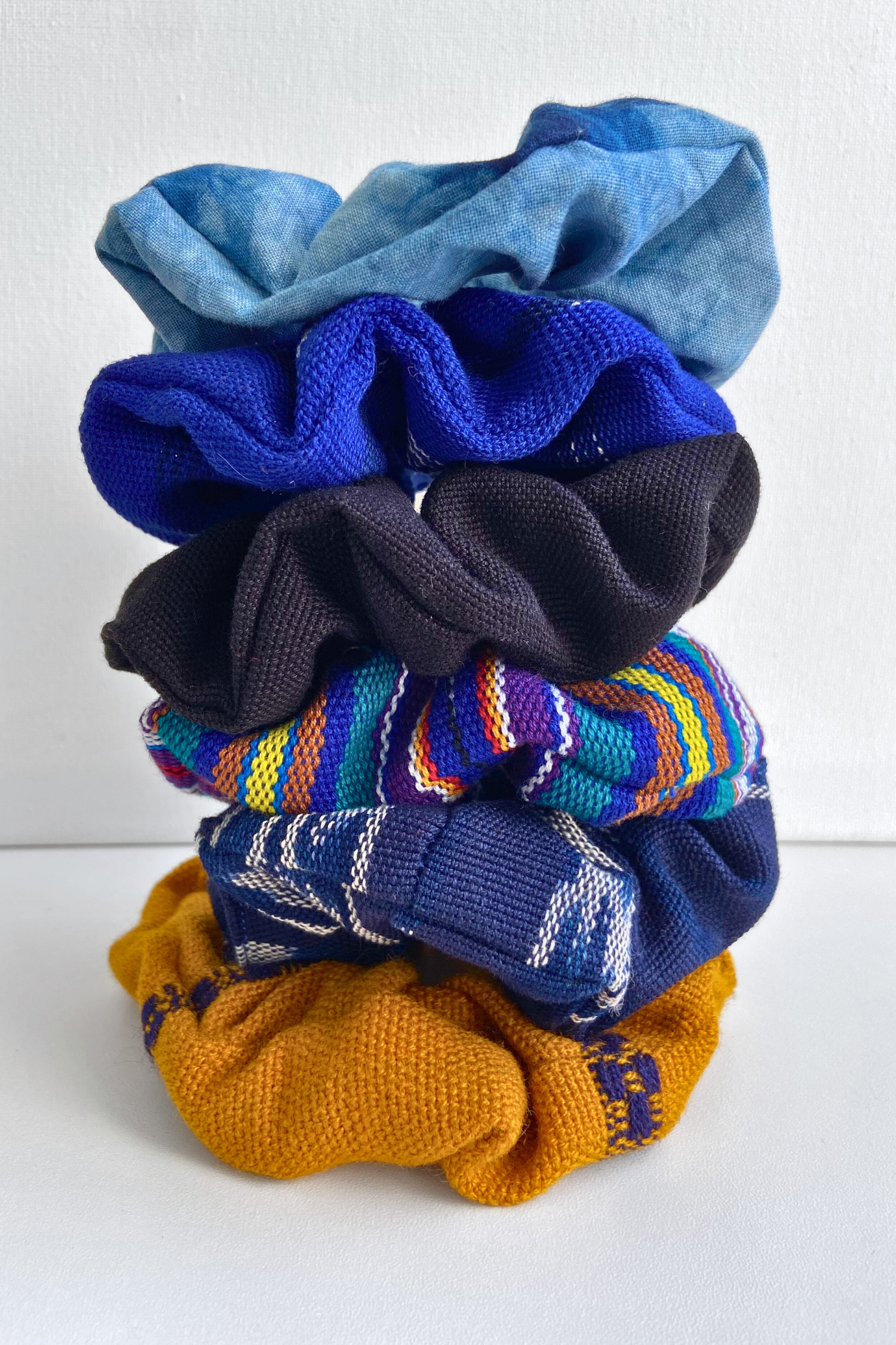 Colorful Scrunchies - Descalza display picture 2